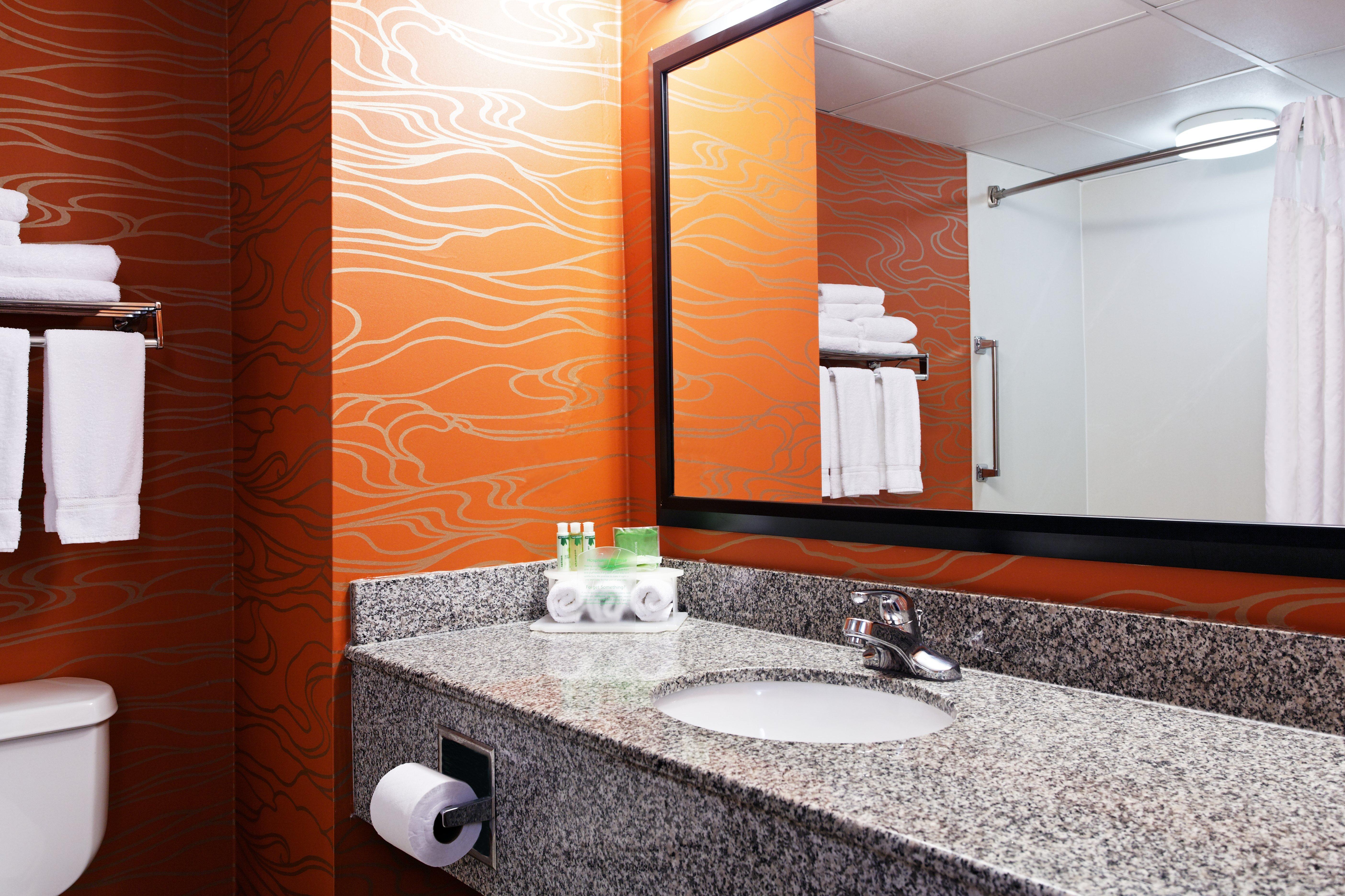 Holiday Inn Express Richmond-Brandermill-Hull Street By Ihg Exterior photo
